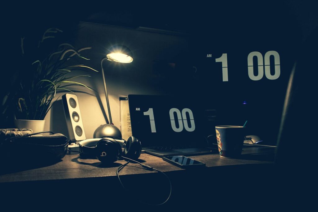 digital clock showing 1:00am